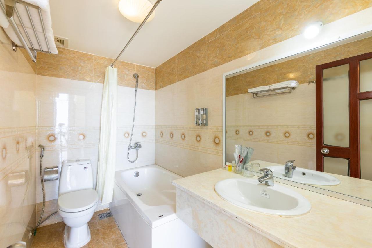 Oyo 455 Grand Bostand Hotel Da Nang Exteriör bild